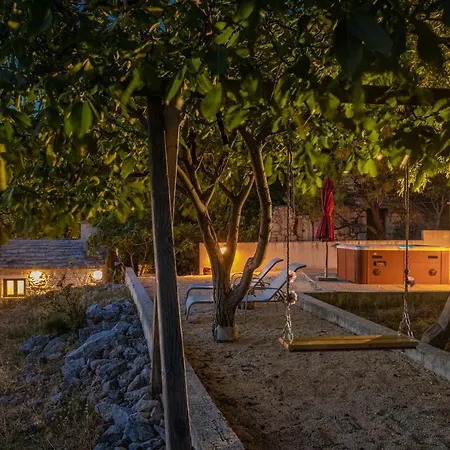 בית נופש Fetiva Makar מאקרסקה