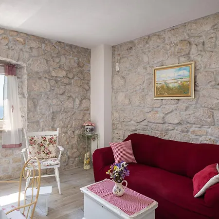 Fetiva Makar Casa de Férias Makarska